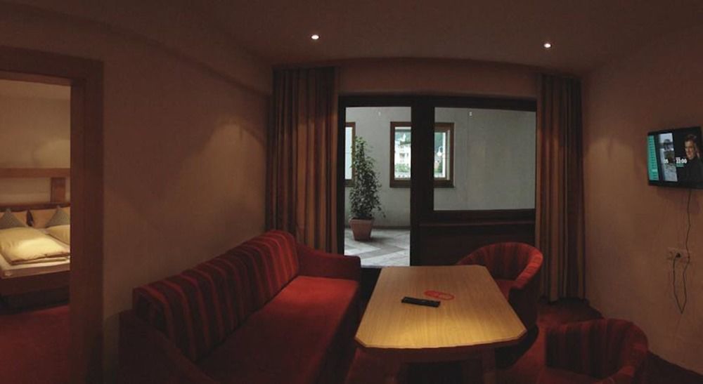 צל אם צילר Alpenhof Hotel Garni Supreme מראה חיצוני תמונה